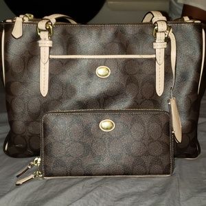 COACH Shoulder Bag w/ Matching Wallet